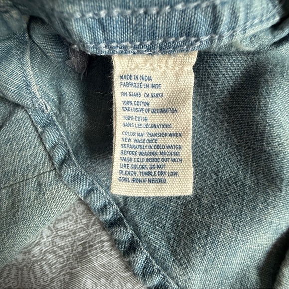 American Eagle Western Studded Chambray Shirt Size XS - Picture 6 of 9